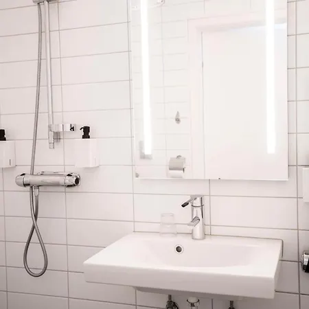 Scandic Järva Krog Solna Esterno foto